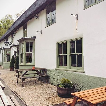 Hambro Arms Hotel Milton Abbas Exterior photo